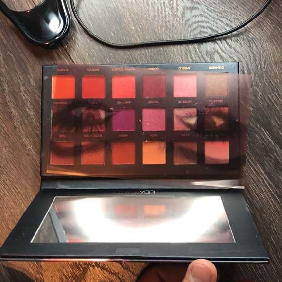 Hudabeauty desert dusk palette - Picture 2 of 2